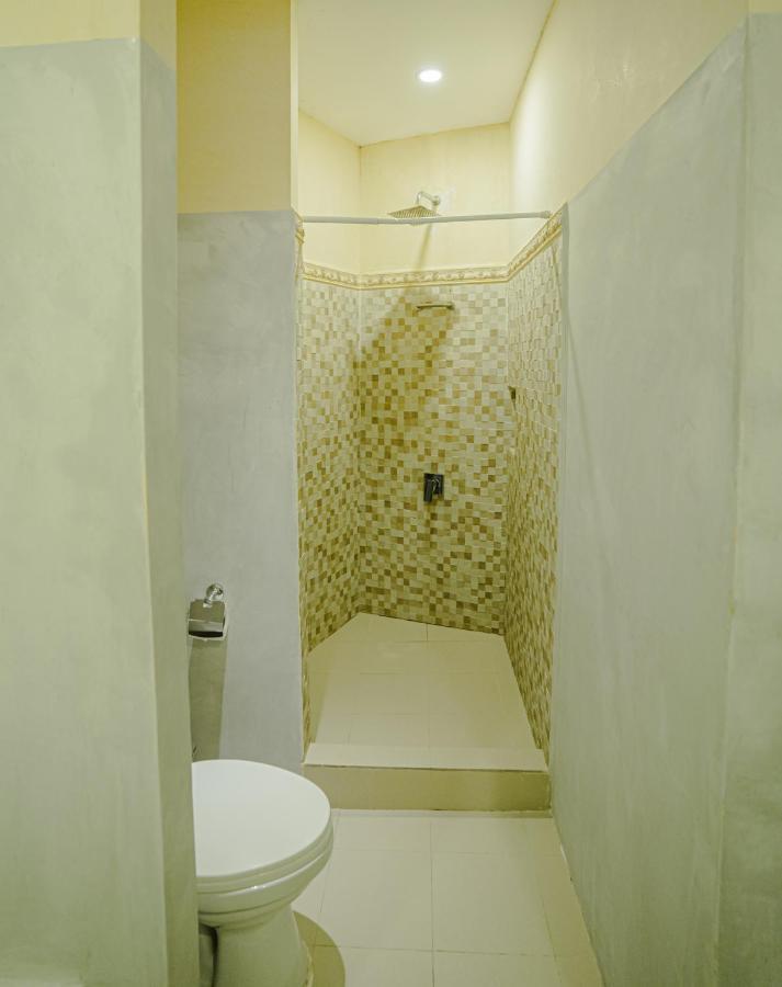 Makk Hotel Kampot Exterior photo