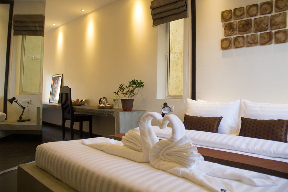 Makk Hotel Kampot Exterior photo
